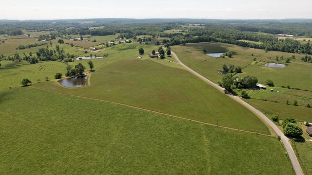 4431 Riggs Road, Pikeville, TN 37367