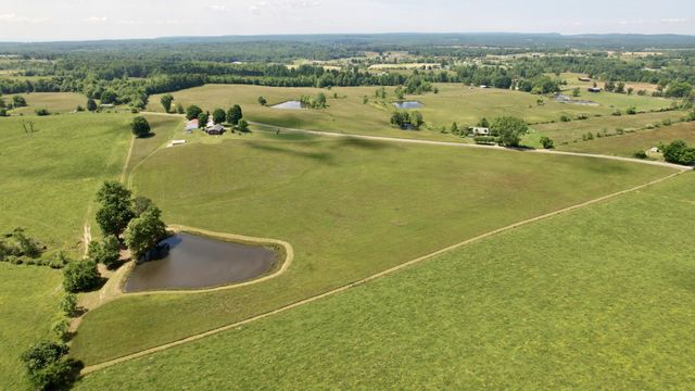 4431 Riggs Road, Pikeville, TN 37367