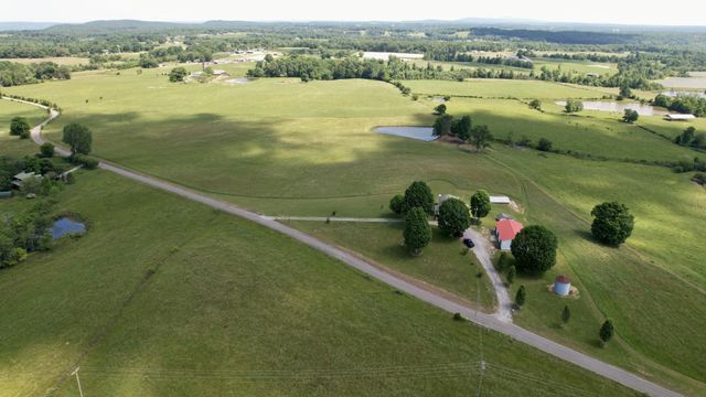 4431 Riggs Road, Pikeville, TN 37367