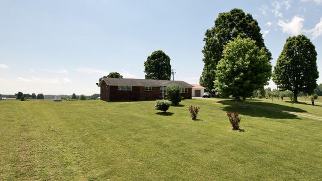 4431 Riggs Road, Pikeville, TN 37367