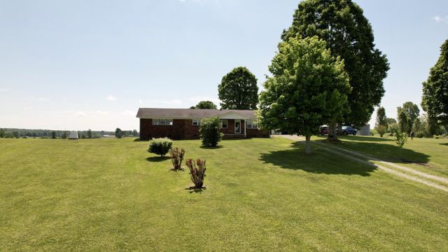 4431 Riggs Road, Pikeville, TN 37367