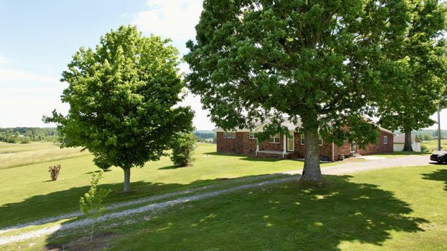 4431 Riggs Road, Pikeville, TN 37367