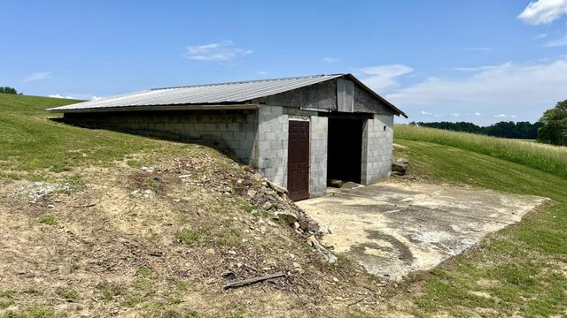 4431 Riggs Road, Pikeville, TN 37367