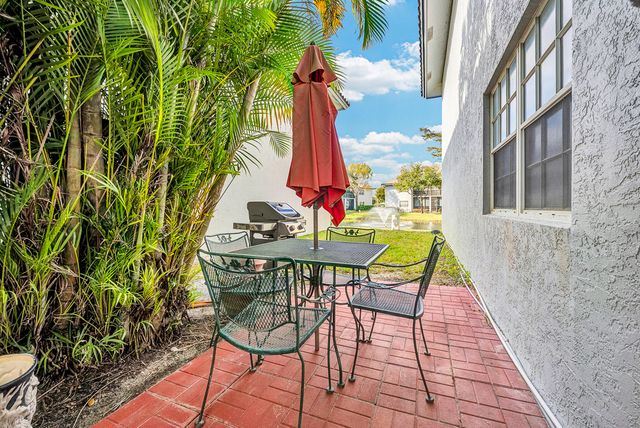 11571 Briarwood Circle 1, Boynton Beach, FL 33437