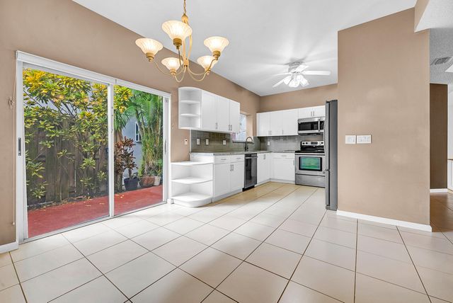 11571 Briarwood Circle 1, Boynton Beach, FL 33437