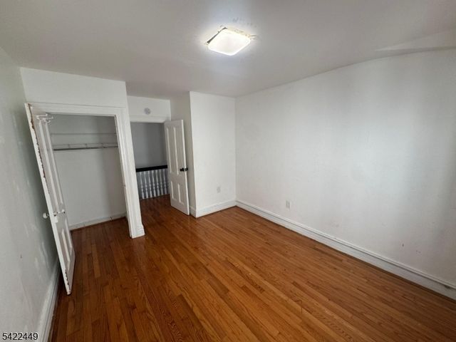 68 Danforth Ave, Jersey City, NJ 07305