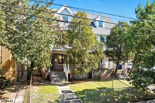 68 Danforth Ave, Jersey City, NJ 07305