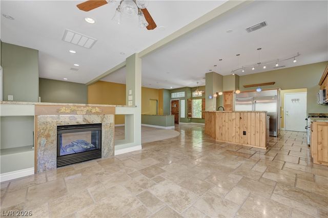 2533 Banora Point Drive, Las Vegas, NV 89134