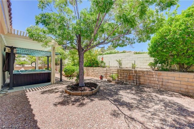 2533 Banora Point Drive, Las Vegas, NV 89134