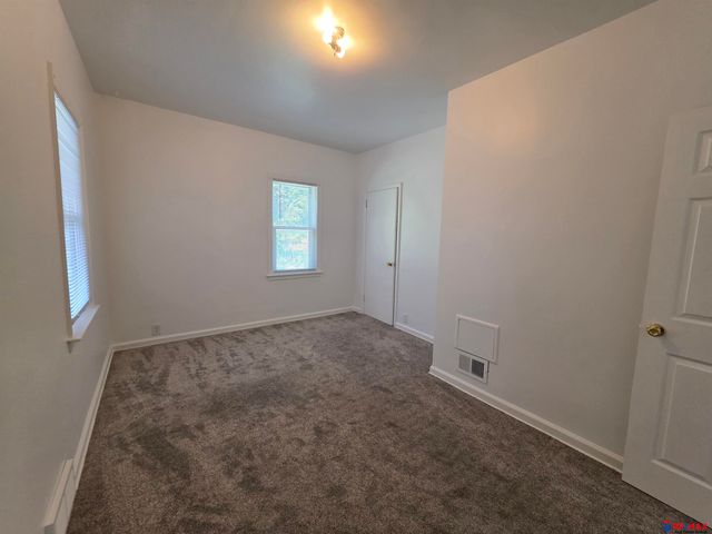 2706 S 13 Street, Omaha, NE 68108