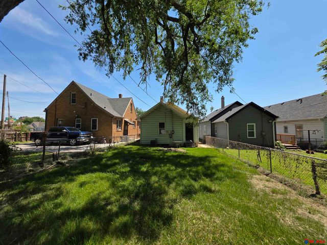 2706 S 13 Street, Omaha, NE 68108