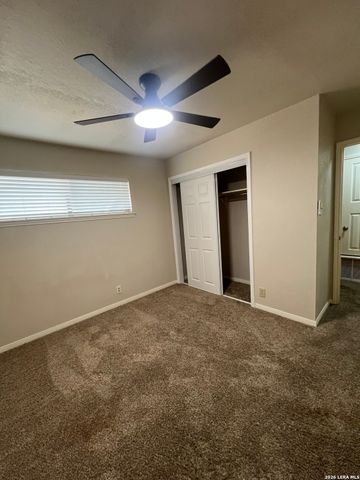 4507 SMOKEY WOOD LN, San Antonio, TX 78249