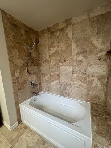 4507 SMOKEY WOOD LN, San Antonio, TX 78249