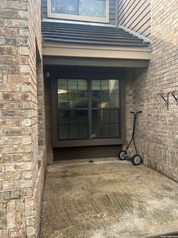 4507 SMOKEY WOOD LN, San Antonio, TX 78249