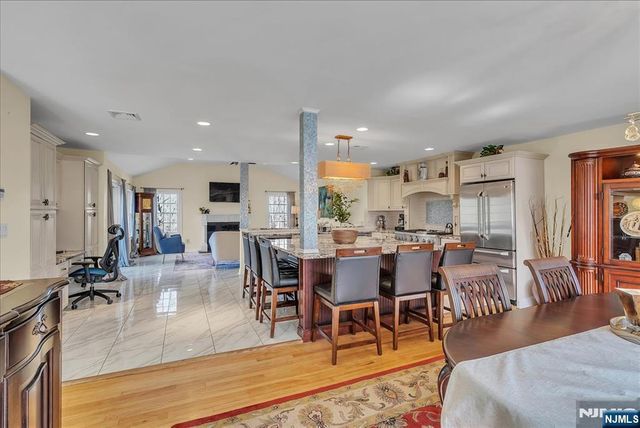 49 Laguna Drive, Wayne, NJ 07470
