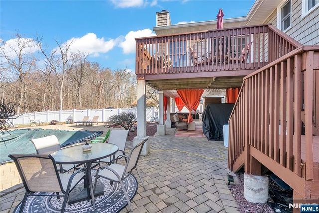 49 Laguna Drive, Wayne, NJ 07470