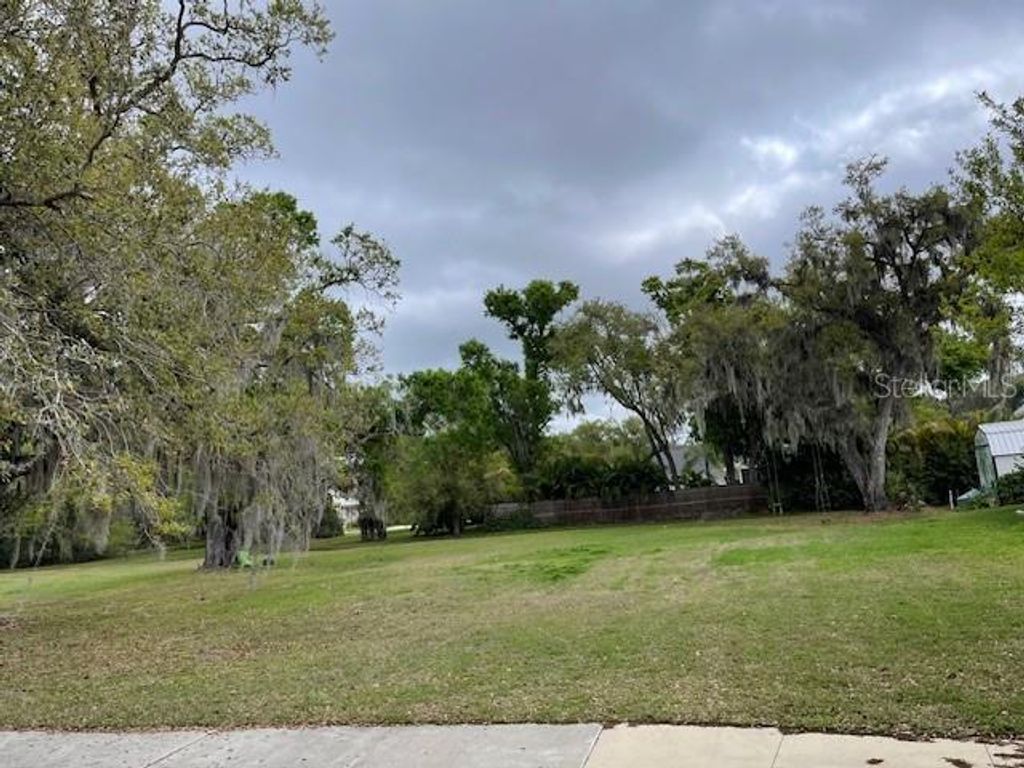 830 TAAGA PLACE, Sarasota, FL 34232