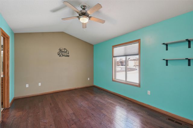 1515 NE Falstaff Lane, Ankeny, IA 50021