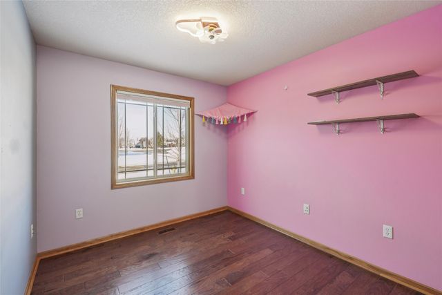 1515 NE Falstaff Lane, Ankeny, IA 50021