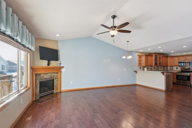 1515 NE Falstaff Lane, Ankeny, IA 50021