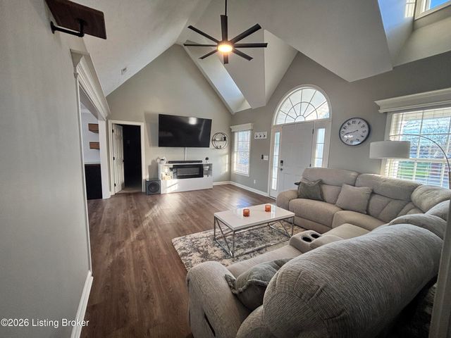 107 Azalea Ave, Bardstown, KY 40004