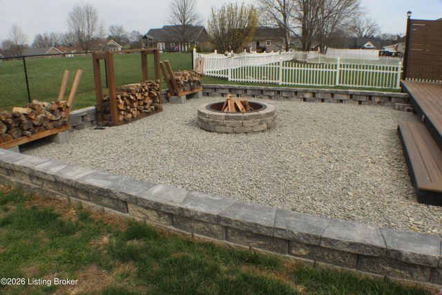 107 Azalea Ave, Bardstown, KY 40004