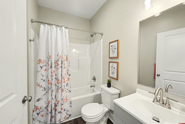 2725 Amelia Ln., Salina, KS 67401