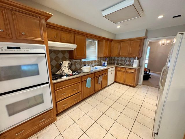 8230 Thetford Lane, Houston, TX 77070