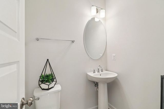 717 FAIRMONT DR, Bowie, MD 20716