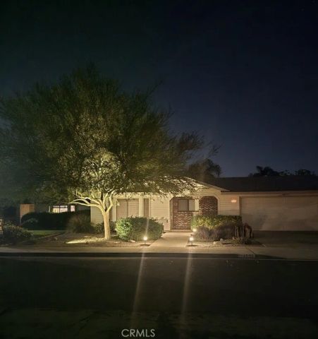 1721 Holland Avenue, Clovis, CA 93611