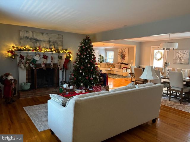 41321 RED HILL RD, Leesburg, VA 20175