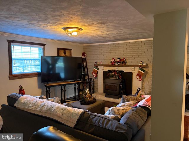 41321 RED HILL RD, Leesburg, VA 20175