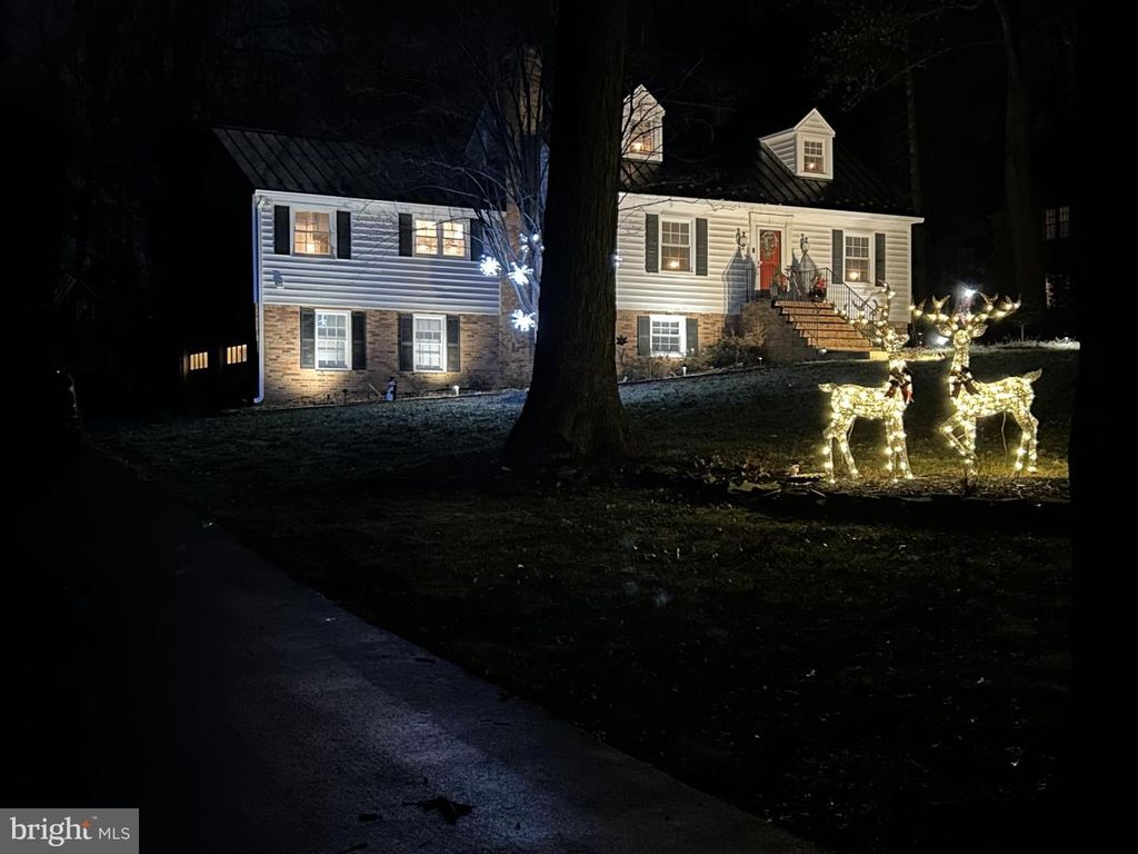 41321 RED HILL RD, Leesburg, VA 20175