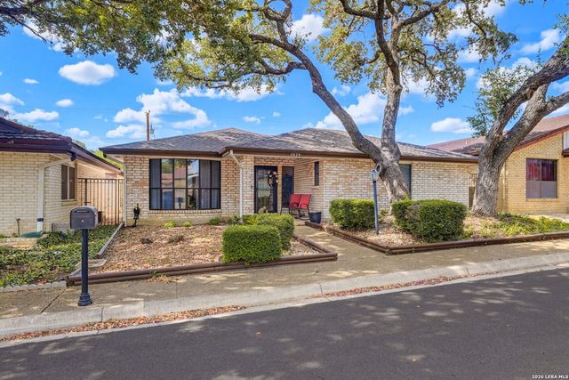5829 NORTHGAP ST, Windcrest, TX 78239