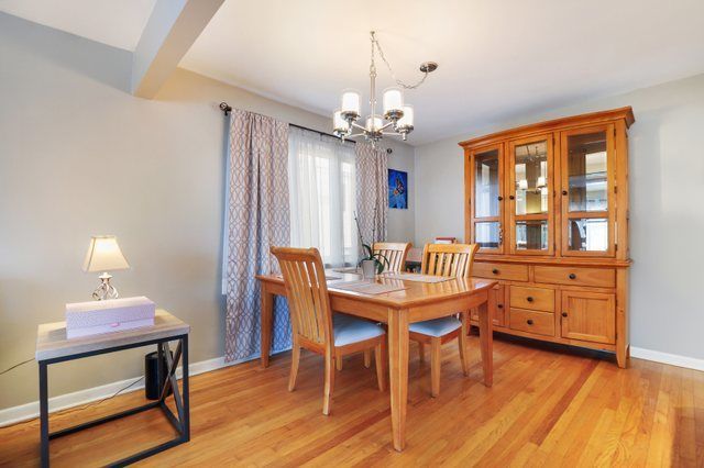 4913 W 105th Street, Oak Lawn, IL 60453