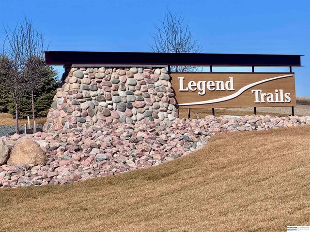 22322 O Plaza, Elkhorn, NE 68022