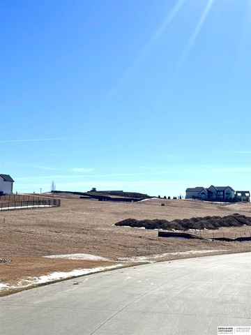 22322 O Plaza, Elkhorn, NE 68022