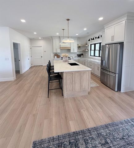 134 Garrett Avenue, Loogootee, IN 47553