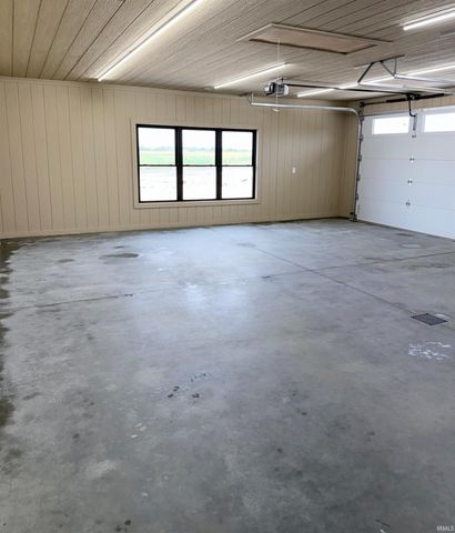 134 Garrett Avenue, Loogootee, IN 47553