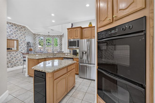 2605 Saratoga Drive, Plano, TX 75075