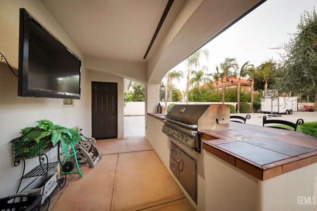 14942 Championship Way, Bakersfield, CA 93314