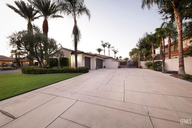 14942 Championship Way, Bakersfield, CA 93314