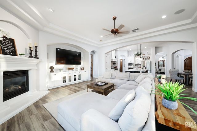 14942 Championship Way, Bakersfield, CA 93314