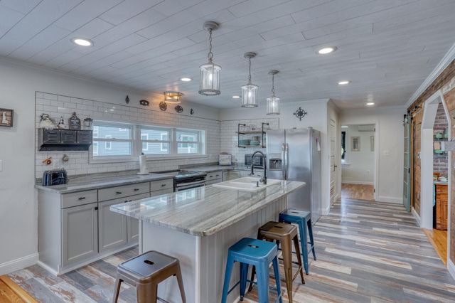 476 BAY AVE, Milford, DE 19963