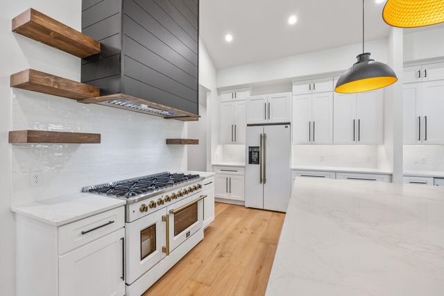 3245 Midland Drive SE, Grand Rapids, MI 49546
