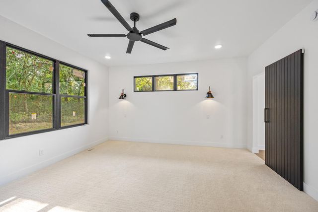 3245 Midland Drive SE, Grand Rapids, MI 49546