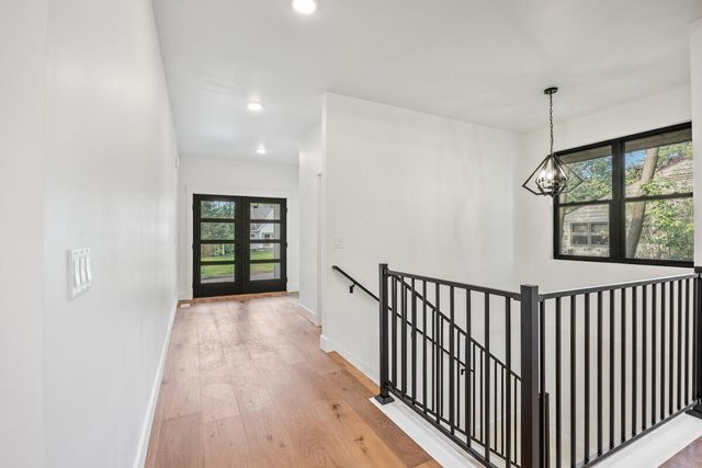 3245 Midland Drive SE, Grand Rapids, MI 49546