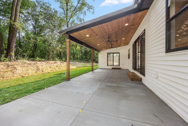 3245 Midland Drive SE, Grand Rapids, MI 49546
