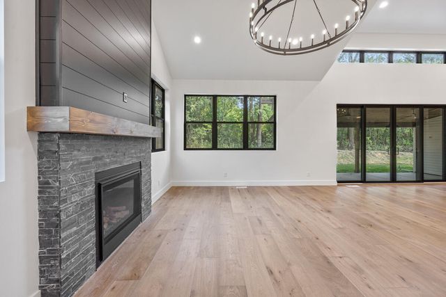 3245 Midland Drive SE, Grand Rapids, MI 49546