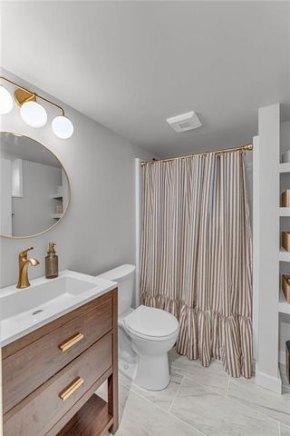 7609 Russell Road, Prairie Village, KS 66204